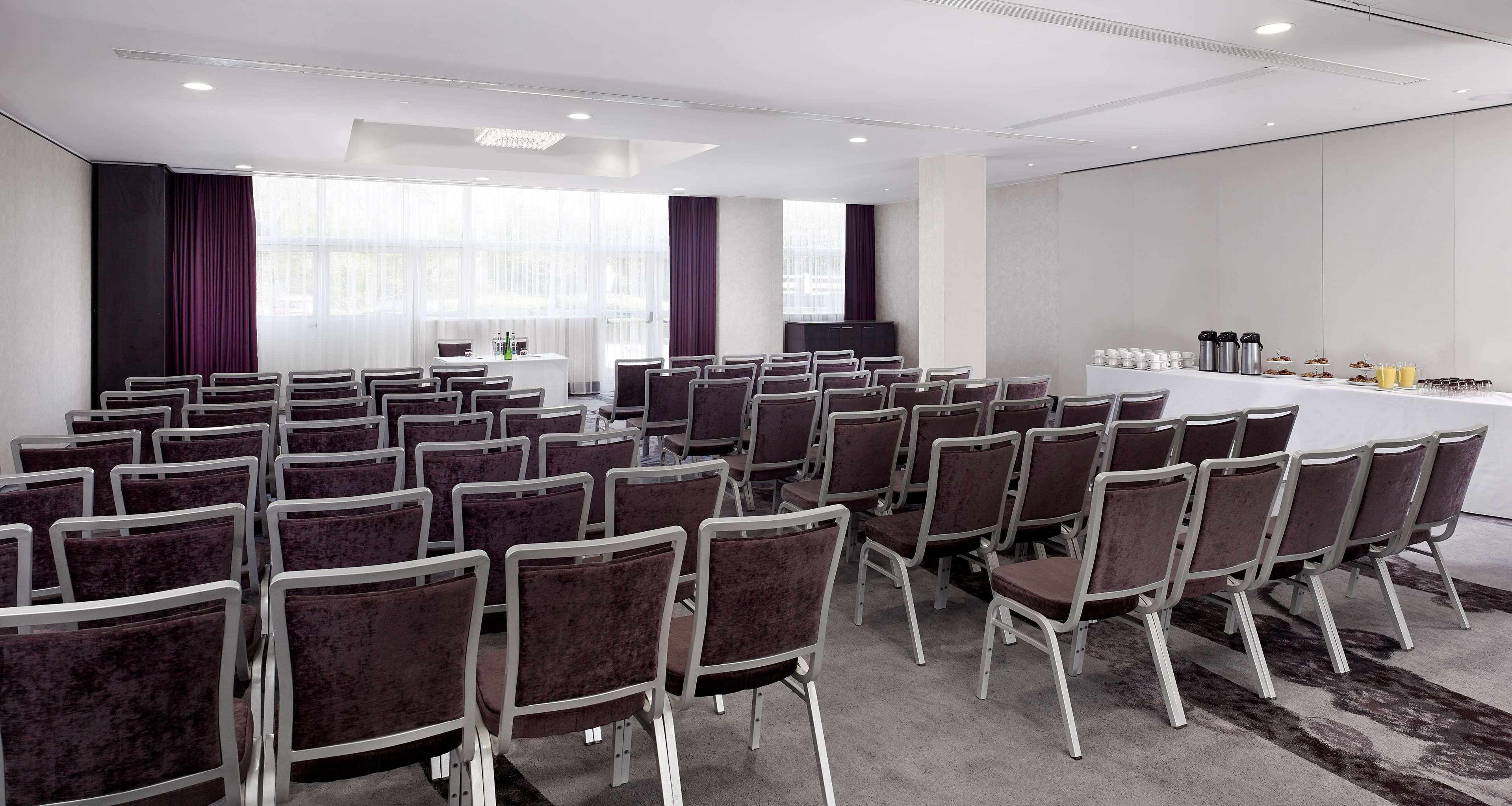 Doubletree By Hilton Hotel Nottingham - Gateway Экстерьер фото