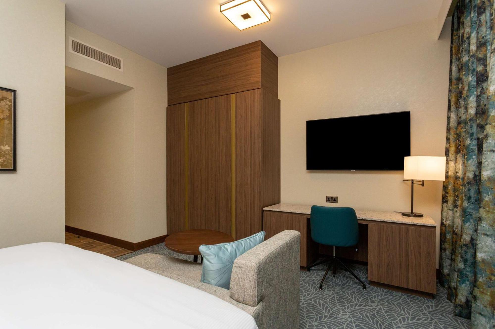 Doubletree By Hilton Hotel Nottingham - Gateway Экстерьер фото